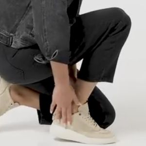 Geox D Rubidia Low Sneakers | EUC | Suede Upper Size 39